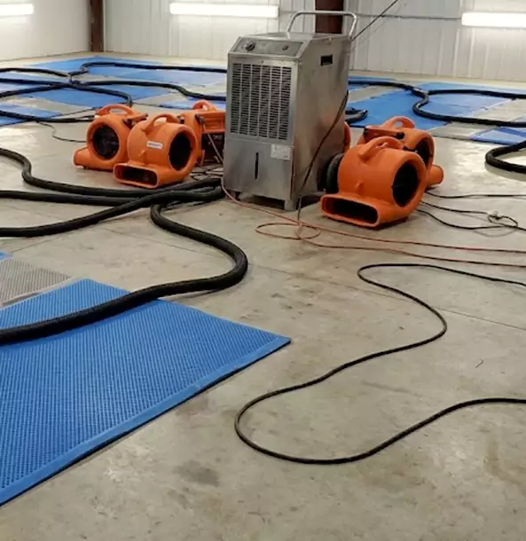 Why Osawatomie Homeowners and Businesses Choose Osawatomie Restoration Pro for Wet Carpet Removal?